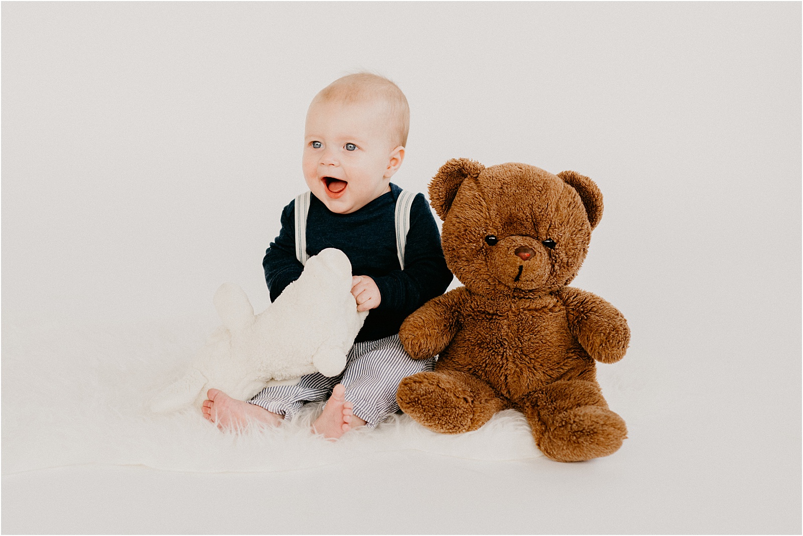 Milwaukee Wisconsin 6 month photographer